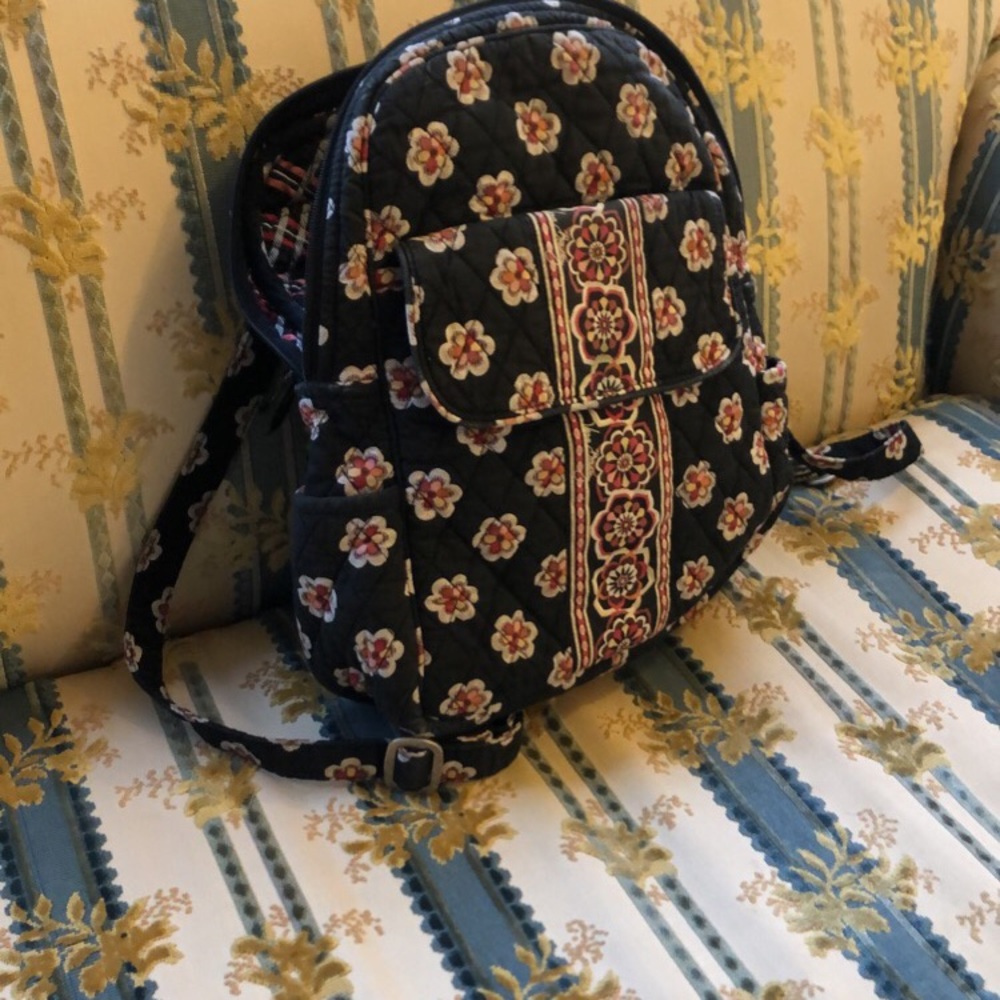 Small backpack - Picture 2 of 3